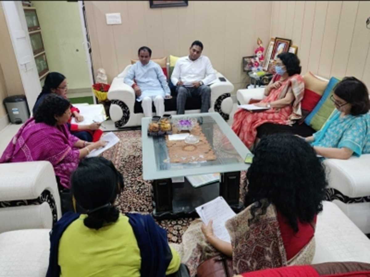 वर्षवार नर्सिंग भर्ती की अड़चनें होंगी दूर, स्वास्थ्य मंत्री धन सिंह रावत ने दिए विभागीय अधिकारियों को निर्देश